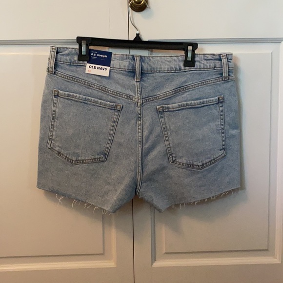 NWT Old Navy Light Wash Cut Off High Waisted OG Straight Jean Shorts - Picture 7 of 8